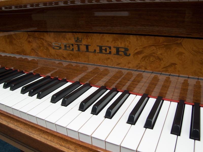 Seiler Florenz 180 grand Piano in bright walnut inlaid – Gallery image – Roberts Pianos Oxford