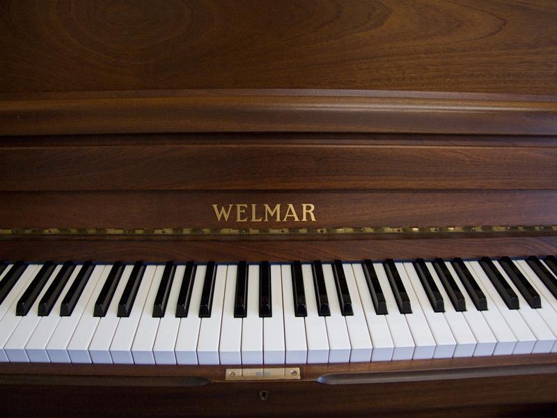 Welmar upright Piano – Gallery image – Roberts Pianos Oxford