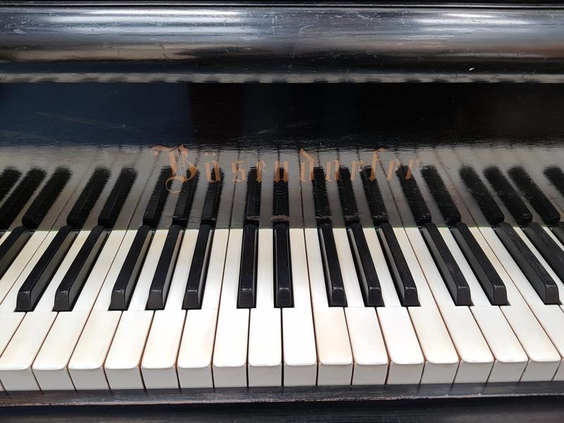 Bosendorfer 170 grand Piano in Black – Gallery image – Roberts Pianos Oxford