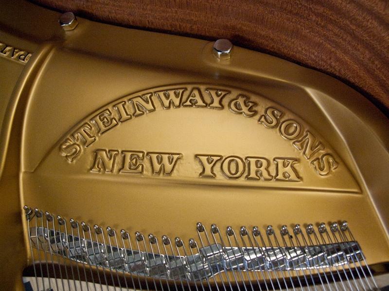 Steinway O grand Piano in Bright black – Gallery image – Roberts Pianos Oxford