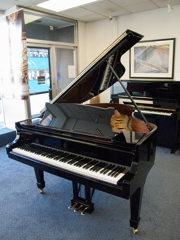 Steinway O grand Piano in Bright black – Inventory thumbnail – Roberts Pianos Oxford