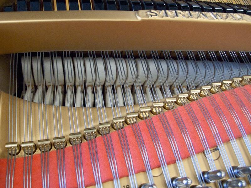Steinway O grand Piano in Bright black – Gallery image – Roberts Pianos Oxford