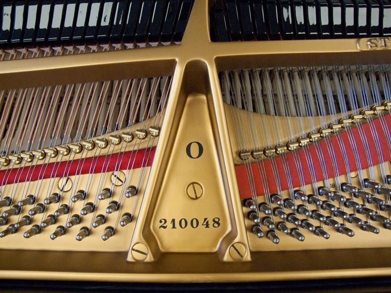 Steinway O grand Piano in Bright black – Gallery image – Roberts Pianos Oxford