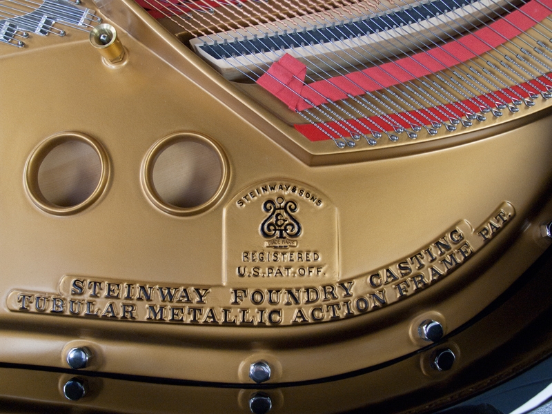 Steinway M