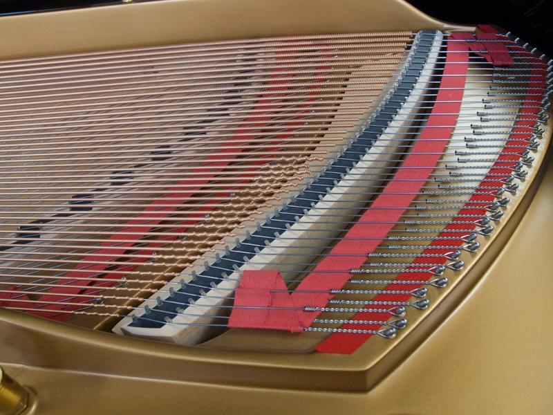 Steinway M grand Piano in Bright black – Gallery image – Roberts Pianos Oxford