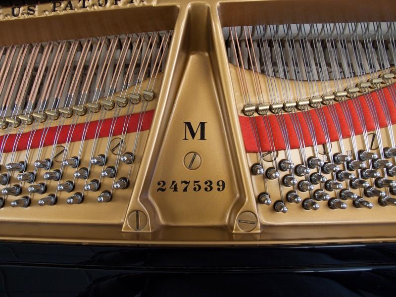 Steinway M grand Piano in Bright black – Gallery image – Roberts Pianos Oxford