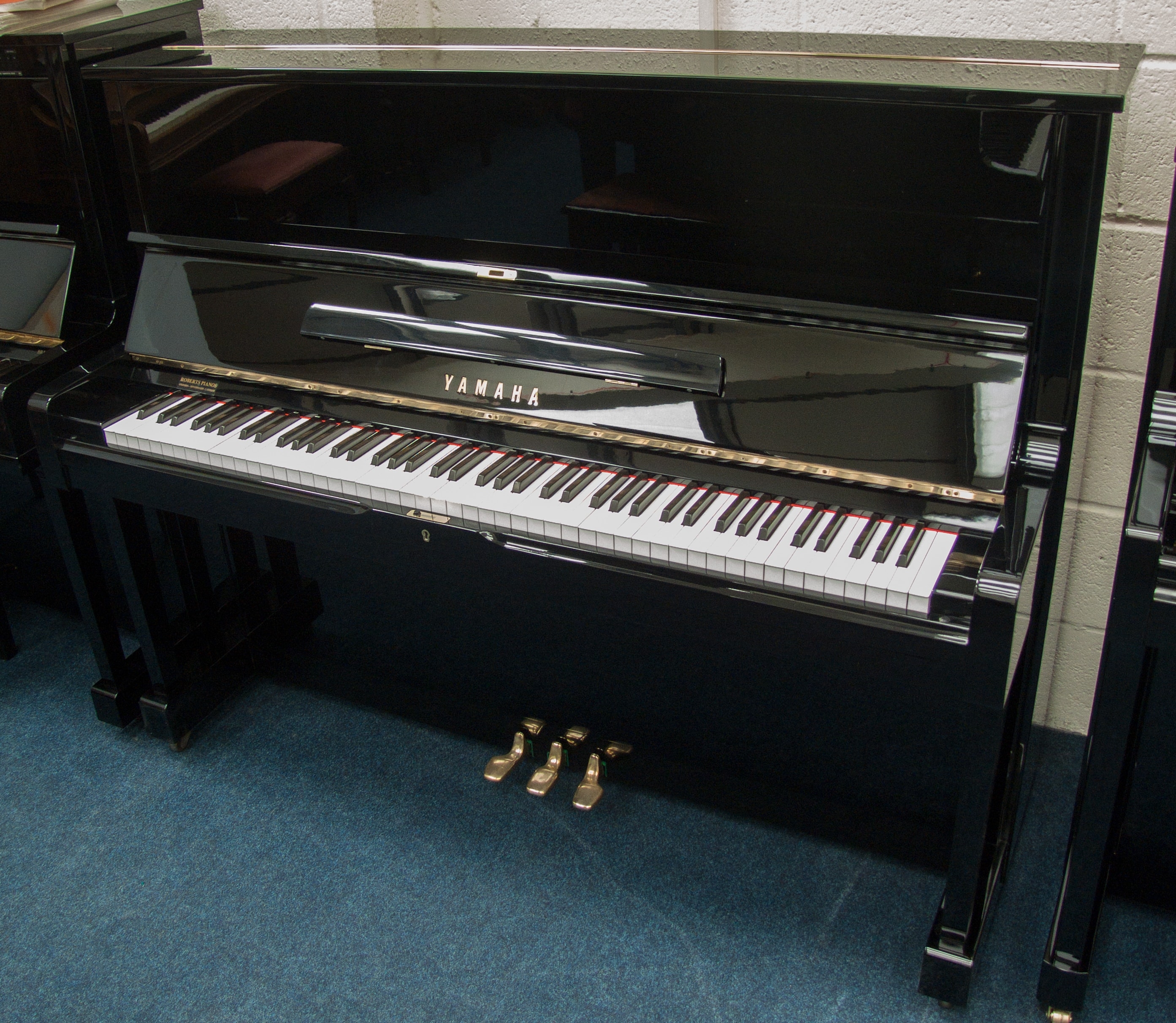 Yamaha U1H