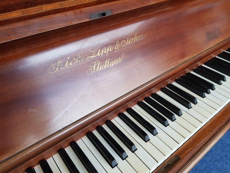 Richard Lipp upright Piano in rosewood – Gallery image – Roberts Pianos Oxford
