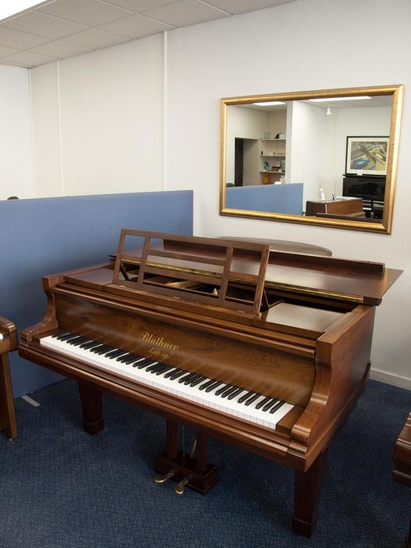 Bluthner Style VII grand Piano in rosewood – Gallery image – Roberts Pianos Oxford