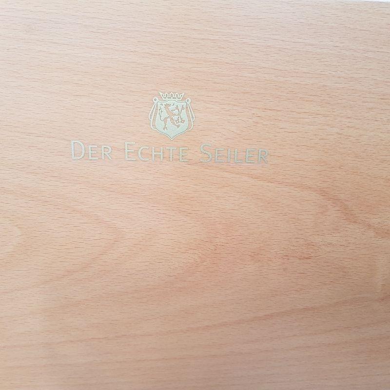 Seiler Primus Trend upright Piano in beech – Gallery image – Roberts Pianos Oxford