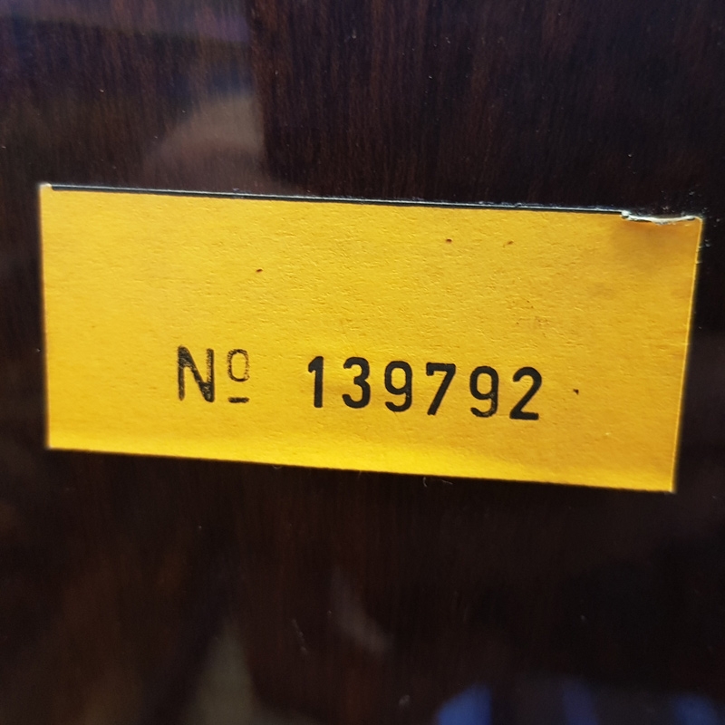 Seiler Favorit upright Piano in Rosewood – Gallery image – Roberts Pianos Oxford