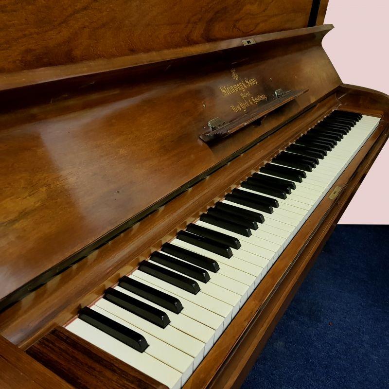 Steinway upright Piano in rosewood – Gallery image – Roberts Pianos Oxford