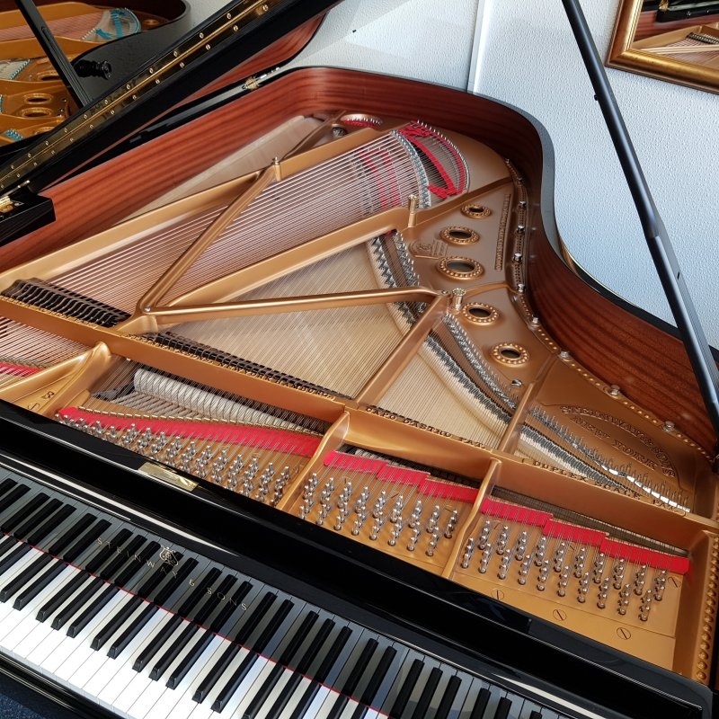 Steinway B