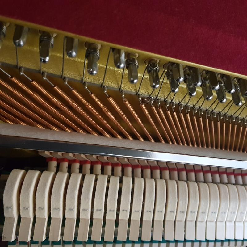 Samick upright Piano in Black – Gallery image – Roberts Pianos Oxford