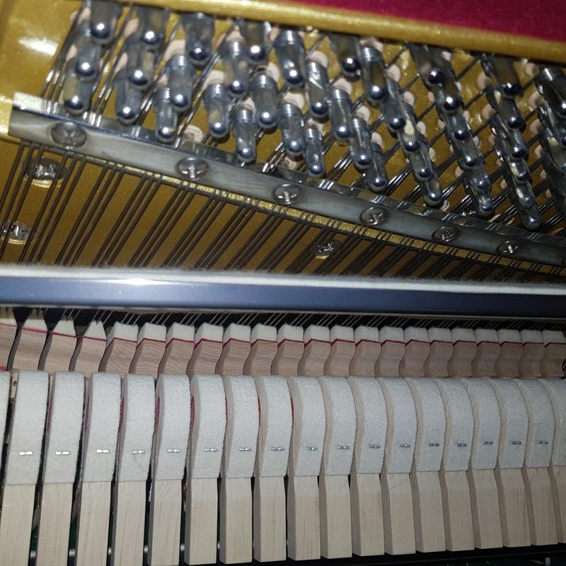 Samick upright Piano in Black – Gallery image – Roberts Pianos Oxford