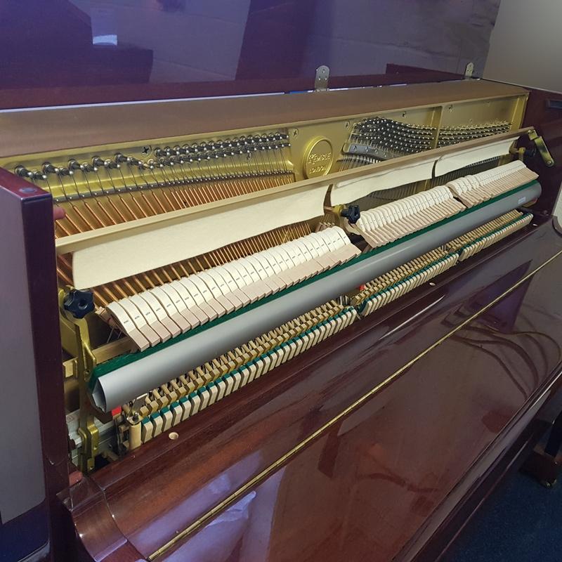 Kemble upright Piano in Mahogany – Gallery image – Roberts Pianos Oxford