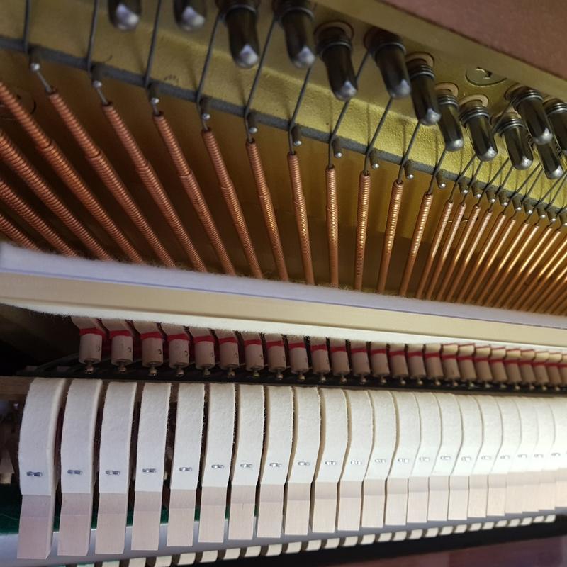 Kemble upright Piano in Mahogany – Gallery image – Roberts Pianos Oxford
