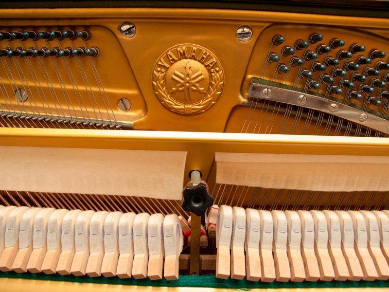 Yamaha U3H upright Piano in Black – Gallery image – Roberts Pianos Oxford