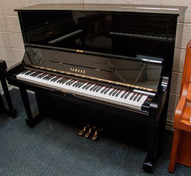 Yamaha U3H upright Piano in Black – Featured image – Roberts Pianos Oxford