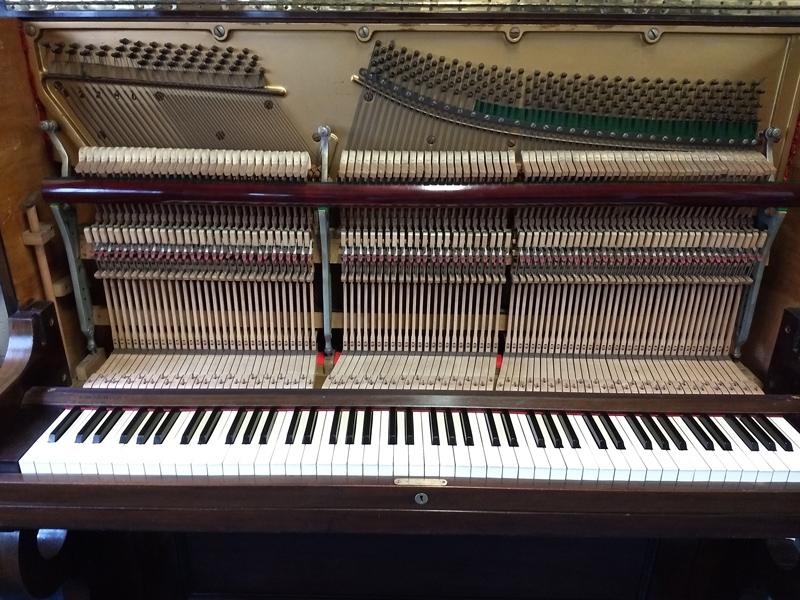 Rintoul upright Piano in Rosewood – Gallery image – Roberts Pianos Oxford