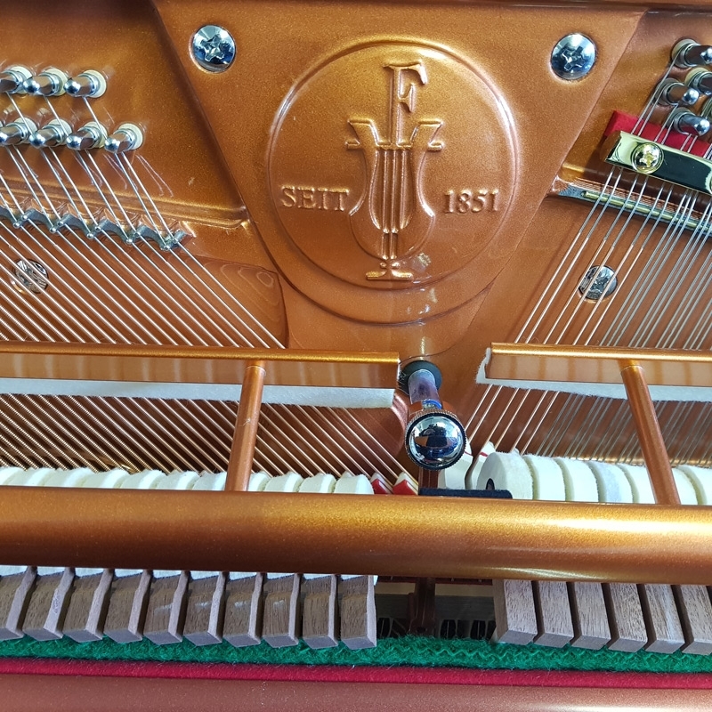 Feurich 125