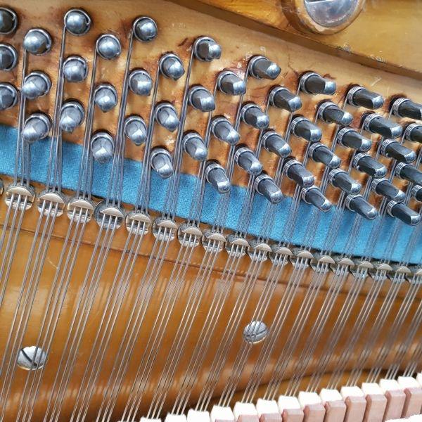 Bechstein 8 upright Piano in mahogany – Gallery image – Roberts Pianos Oxford