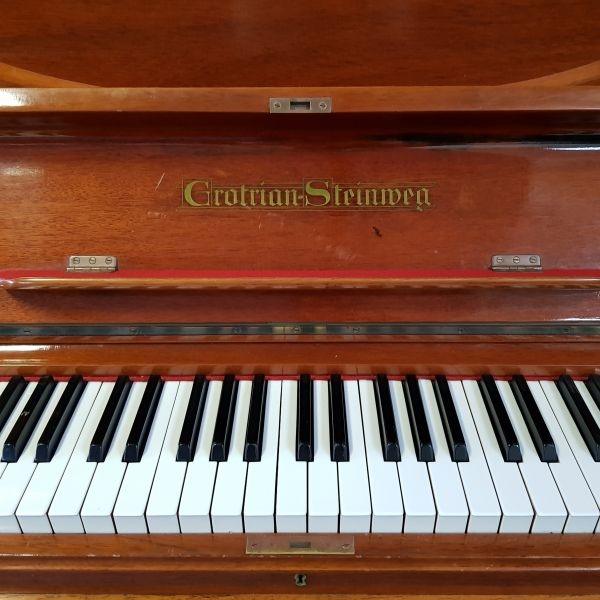 Grotrian Steinweg 125 upright Piano in Rosewood – Gallery image – Roberts Pianos Oxford