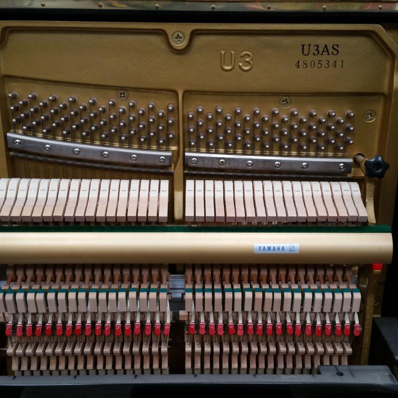 Yamaha U3S upright Piano in Black polyester – Gallery image – Roberts Pianos Oxford