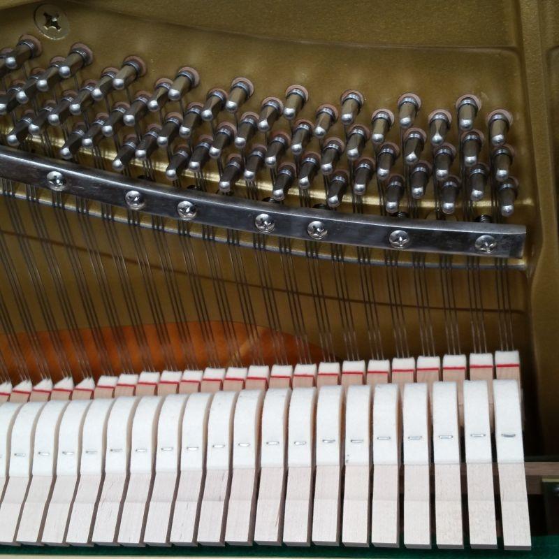 Yamaha U3S upright Piano in Black polyester – Gallery image – Roberts Pianos Oxford