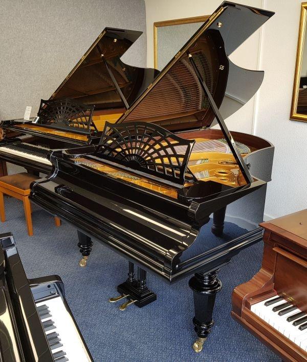 Bechstein V grand Piano in Bright Black – Gallery image – Roberts Pianos Oxford