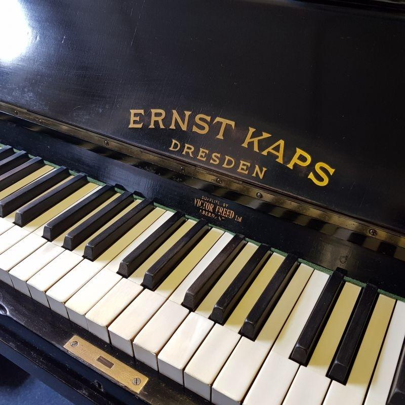 Kaps upright Piano in Black – Gallery image – Roberts Pianos Oxford
