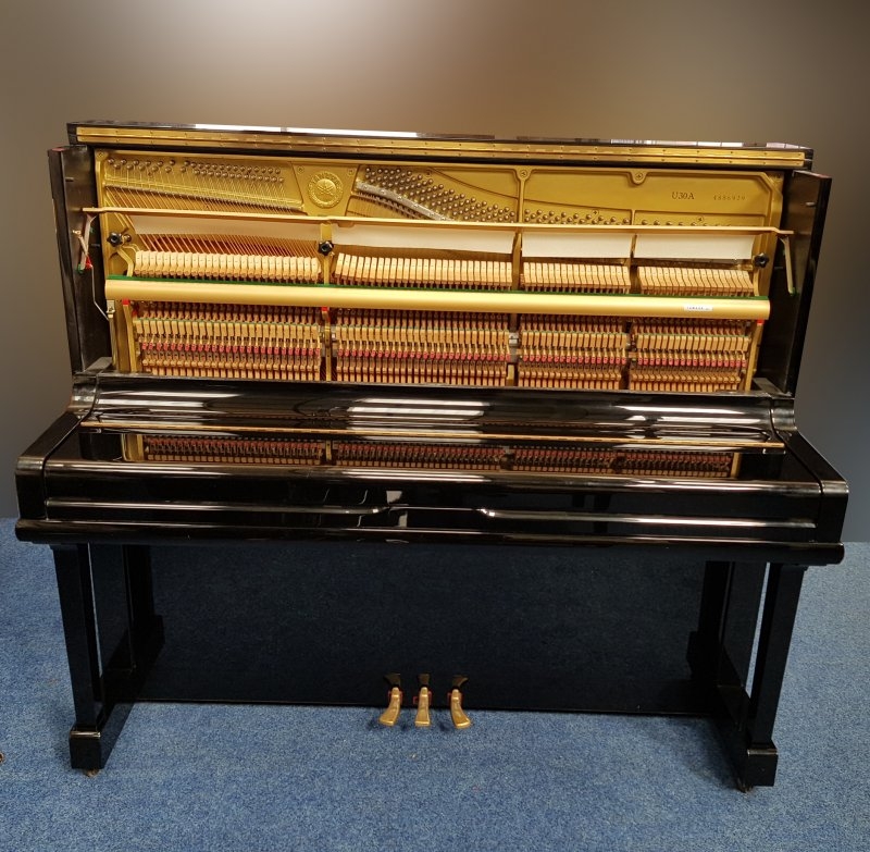 Yamaha U30A