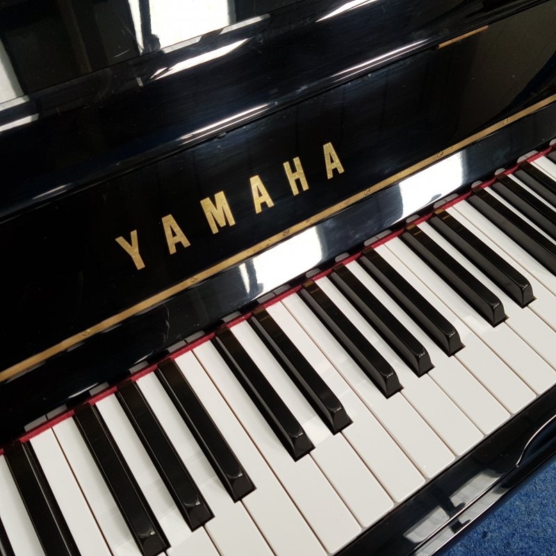 Yamaha U30A