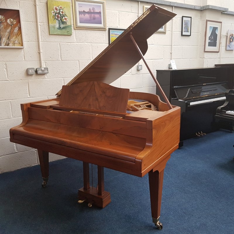 Piano detail