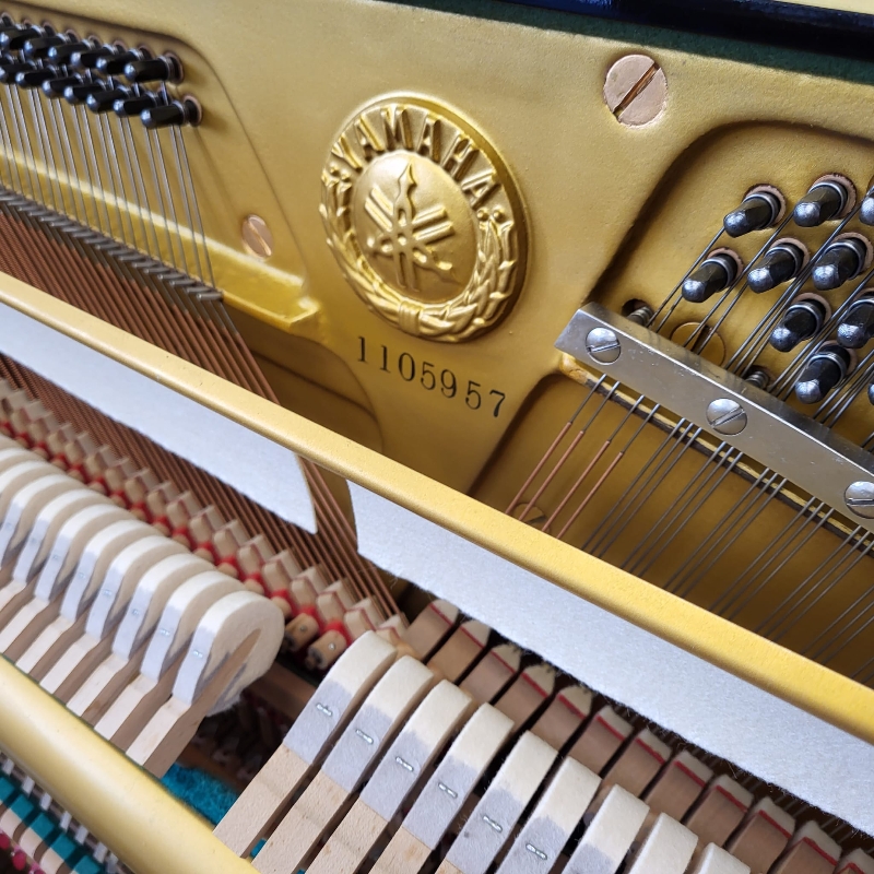 Yamaha U1F