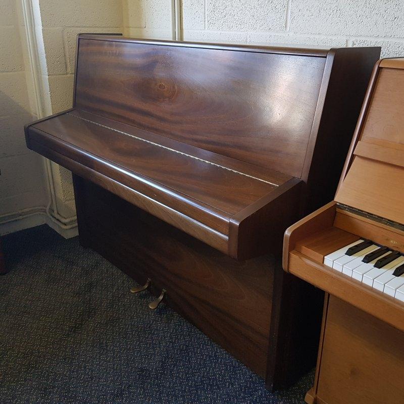 Knight K10 upright Piano in mahogany – Gallery image – Roberts Pianos Oxford