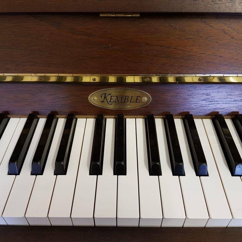 Kemble upright Piano in dark rosewood – Gallery image – Roberts Pianos Oxford