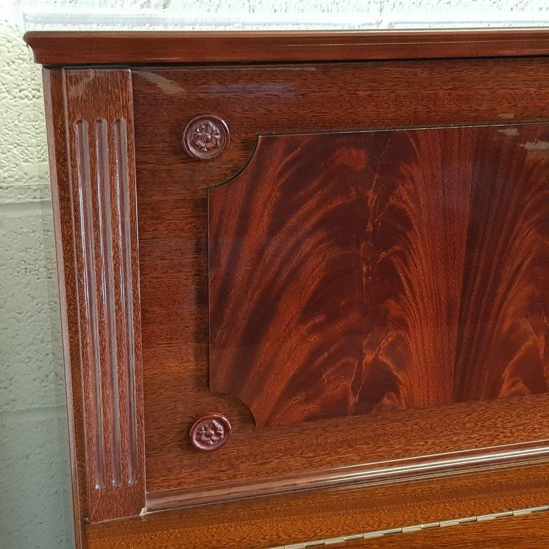 Schimmel upright Piano in bright mahogany – Gallery image – Roberts Pianos Oxford