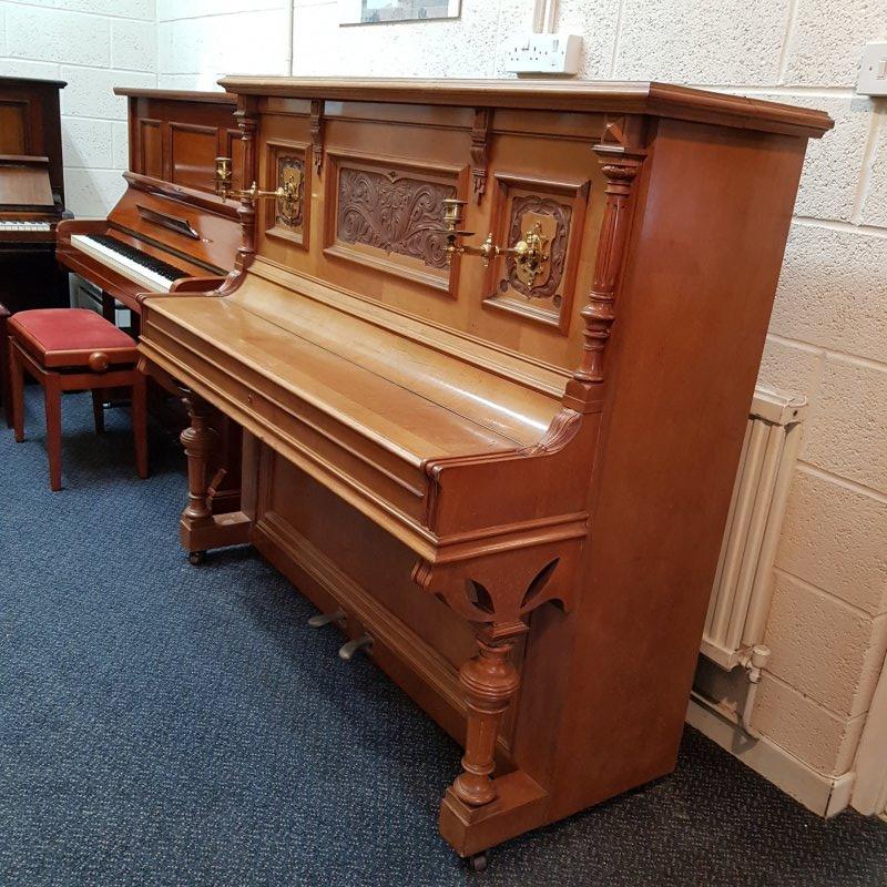 Seiler upright Piano in walnut & rosewood – Gallery image – Roberts Pianos Oxford
