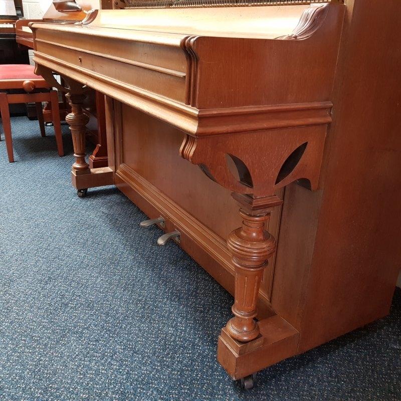 Seiler upright Piano in walnut & rosewood – Gallery image – Roberts Pianos Oxford
