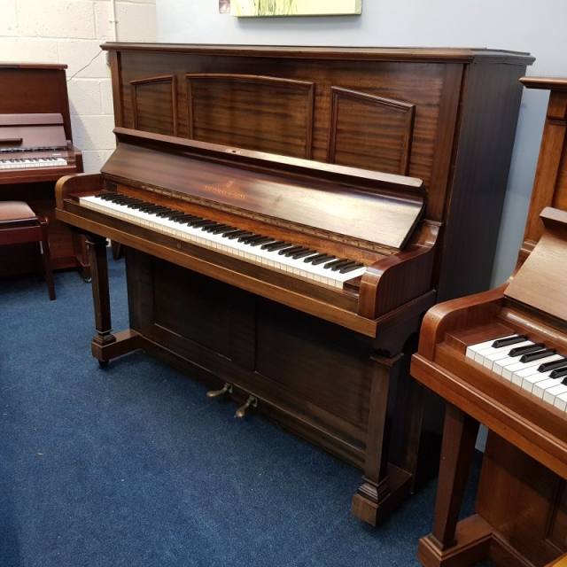 Steinway Vertegrand upright Piano in mahogany – Inventory thumbnail – Roberts Pianos Oxford