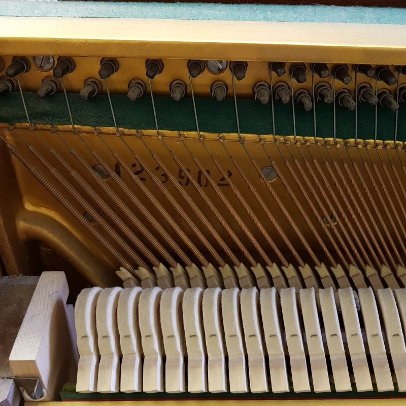 Kemble upright Piano in crown cut walnut – Gallery image – Roberts Pianos Oxford