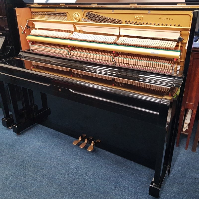 Yamaha U1G