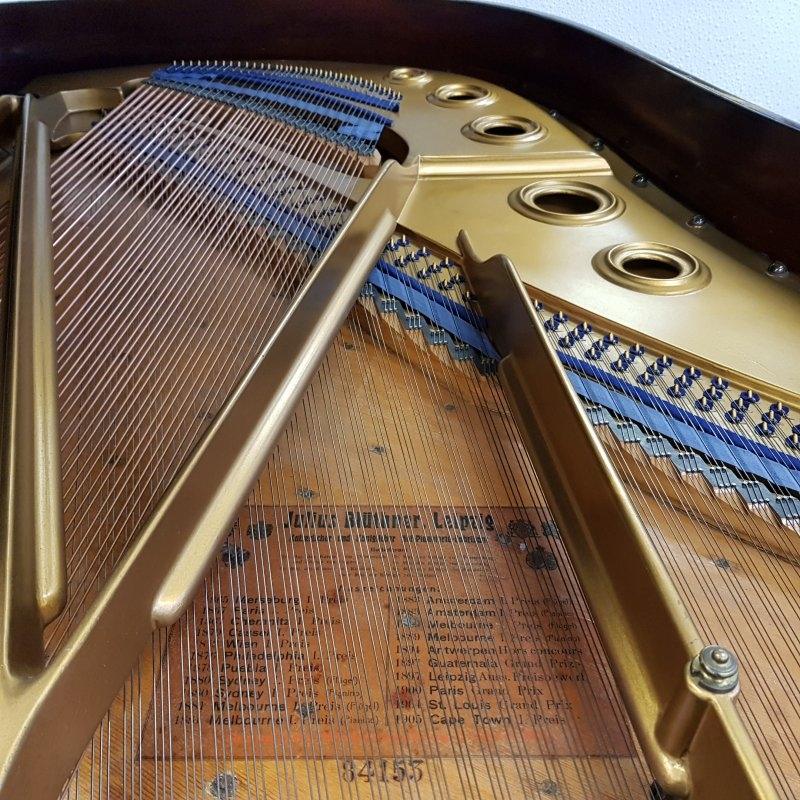 Bluthner VII grand Piano in rosewood – Gallery image – Roberts Pianos Oxford