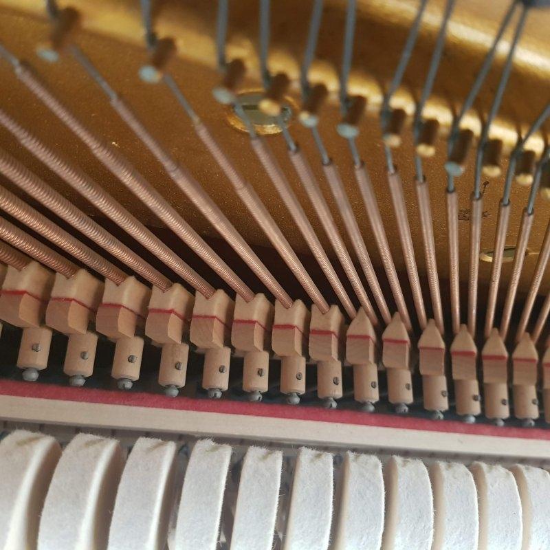 Zender upright Piano in mahogany – Gallery image – Roberts Pianos Oxford