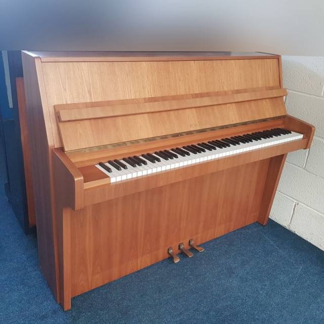 Schimmel 112 upright Piano in walnut – Inventory thumbnail – Roberts Pianos Oxford