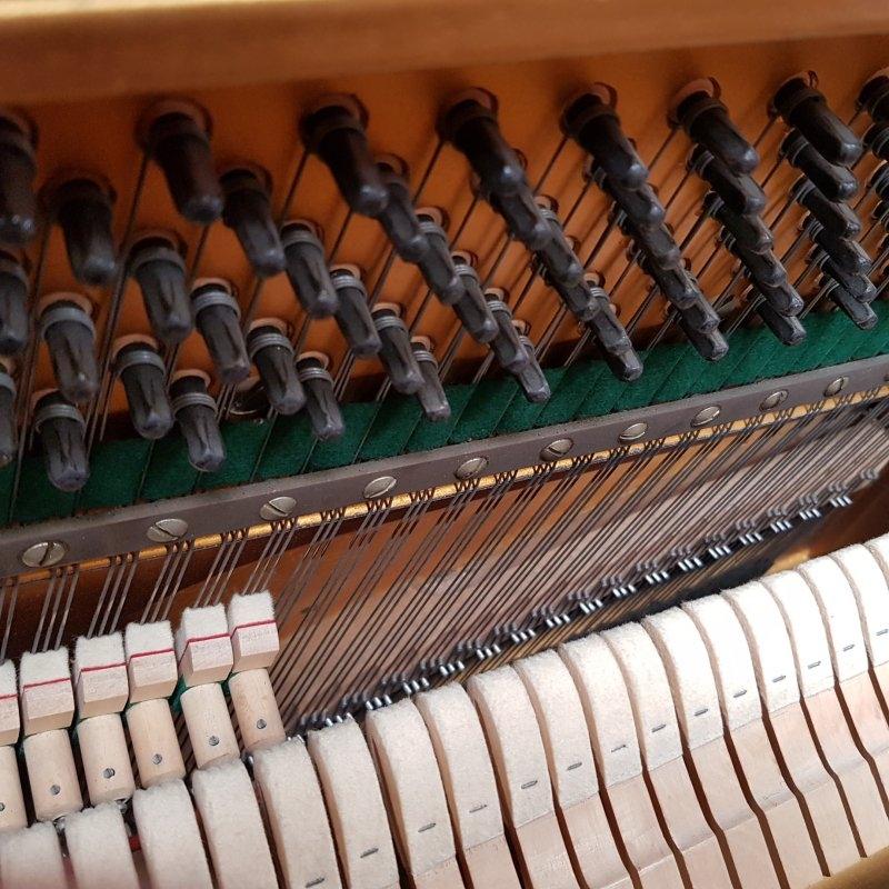 Kemble Compact upright Piano in medium mahogany – Gallery image – Roberts Pianos Oxford