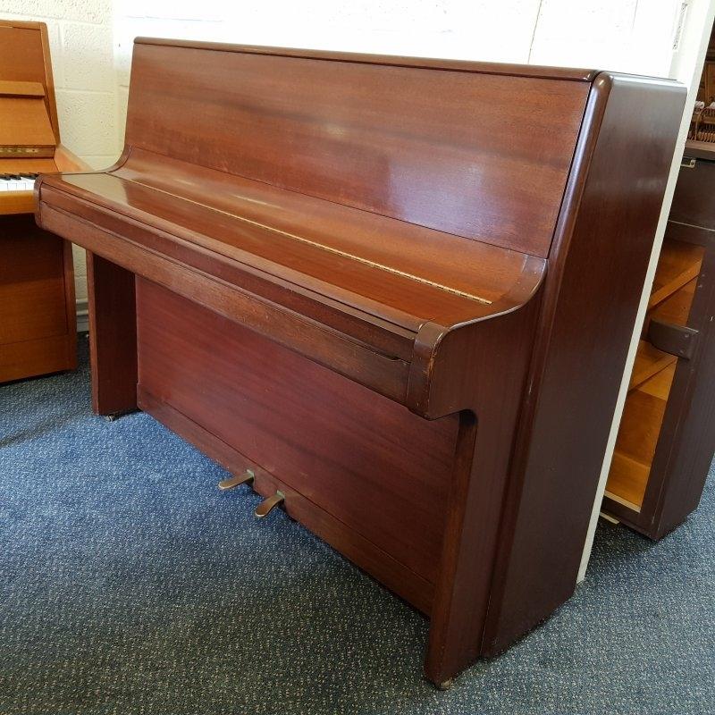 Welmar upright Piano in mahogany – Gallery image – Roberts Pianos Oxford