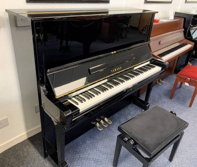 Yamaha U3G upright Piano in Black – Inventory thumbnail – Roberts Pianos Oxford