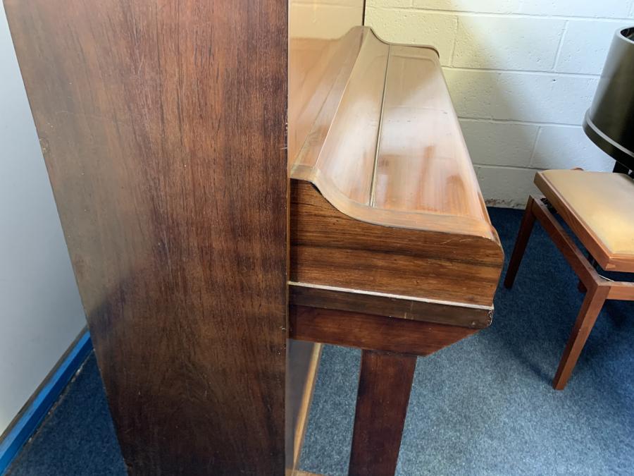 Ernst Kaps upright Piano – Gallery image – Roberts Pianos Oxford